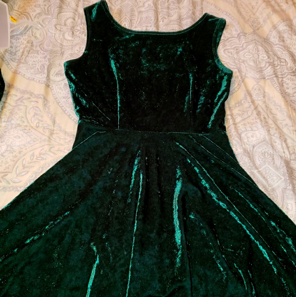 Green Forever 21 dress